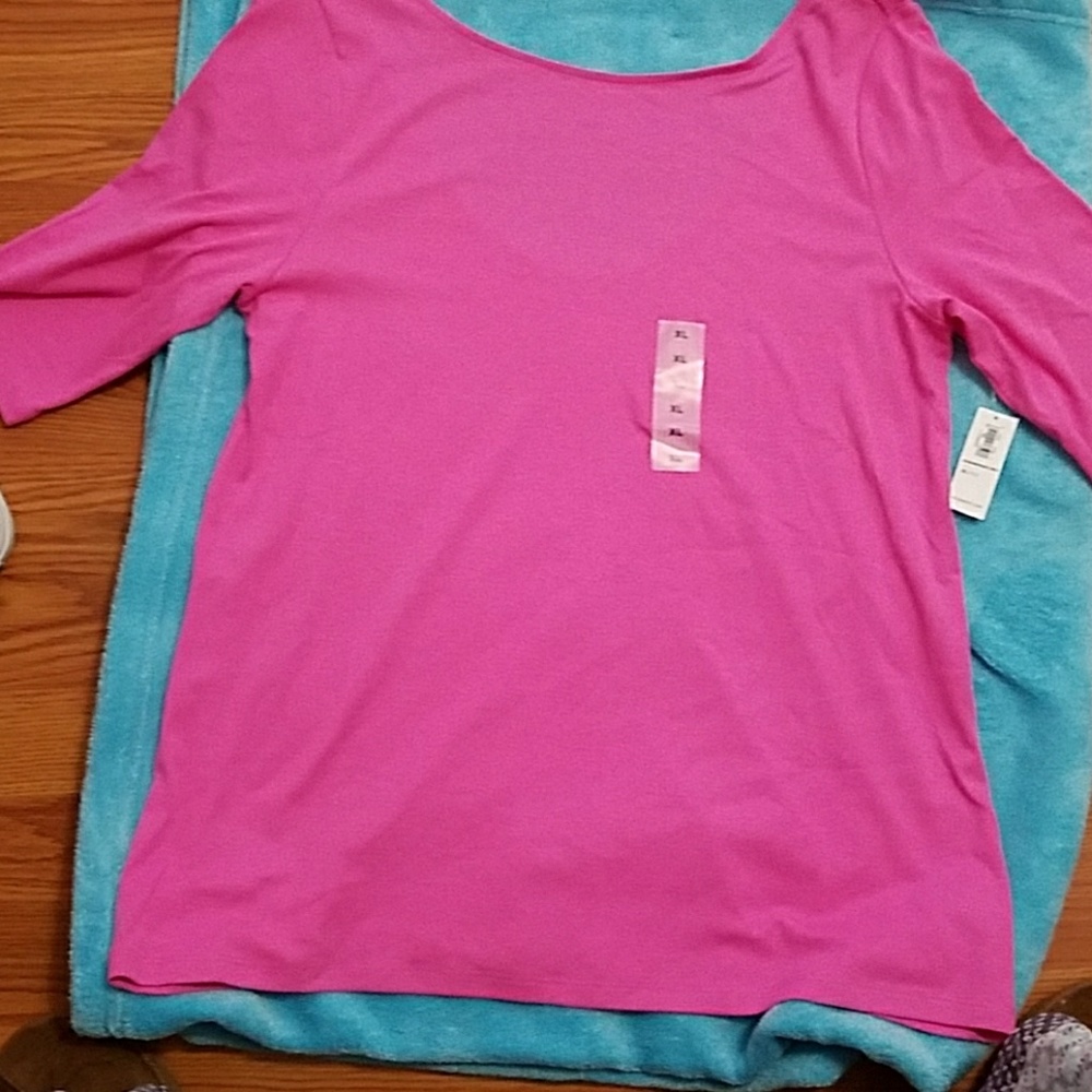 Tee shirt